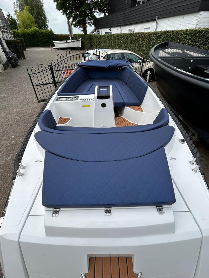 Corsiva 595 tender foam vloer blauw