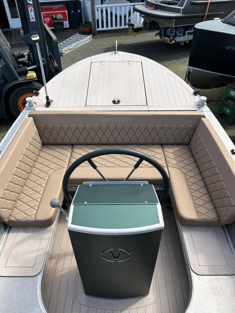 Van Vossel 550 sloep