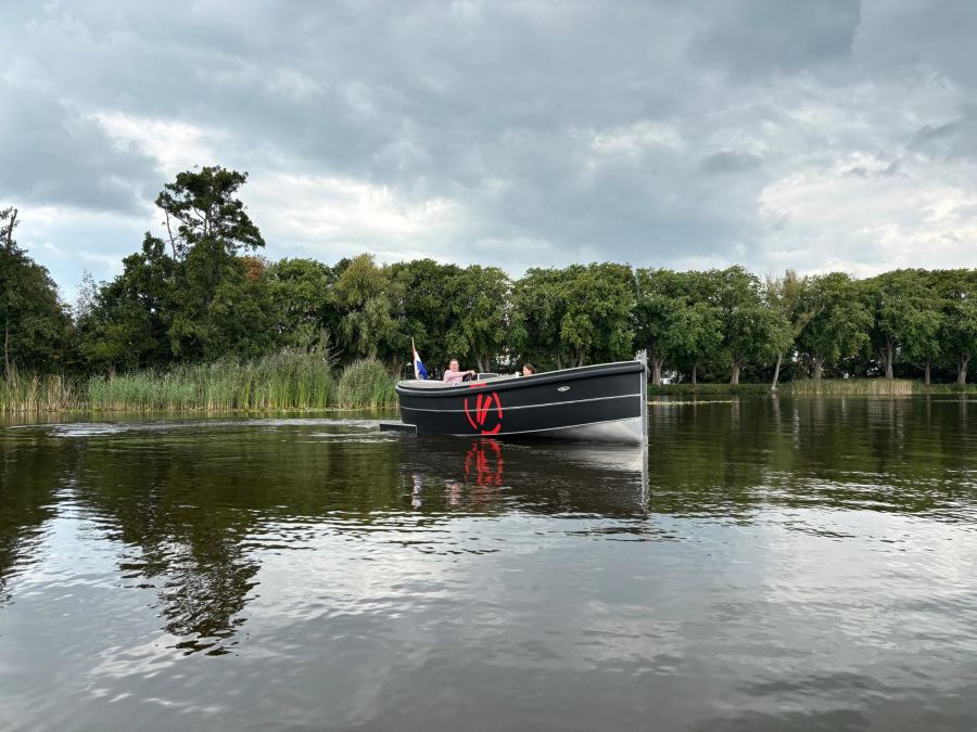 van Vossen 700 sloep cabin hiswa