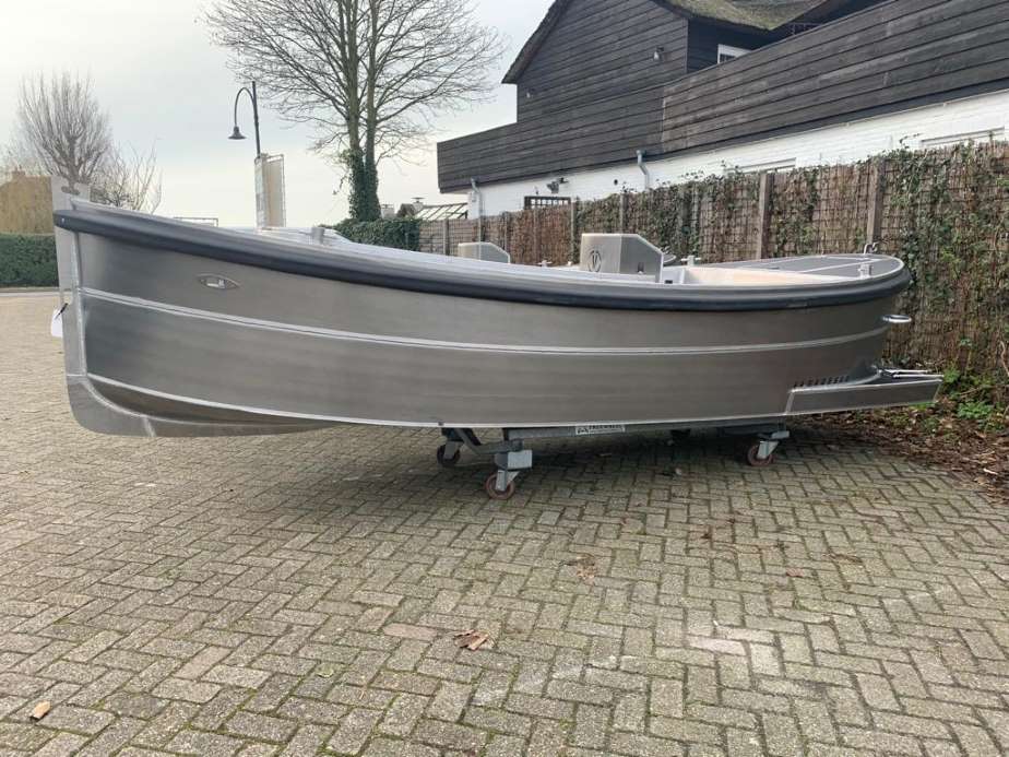 Vanvossen 550 sloep e