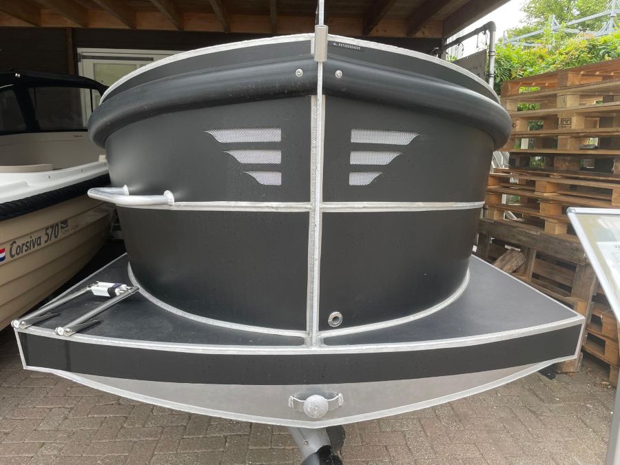 Vanvossen elektrische sloep direcht varen klaar deze zomer epropulsion pod 6kw