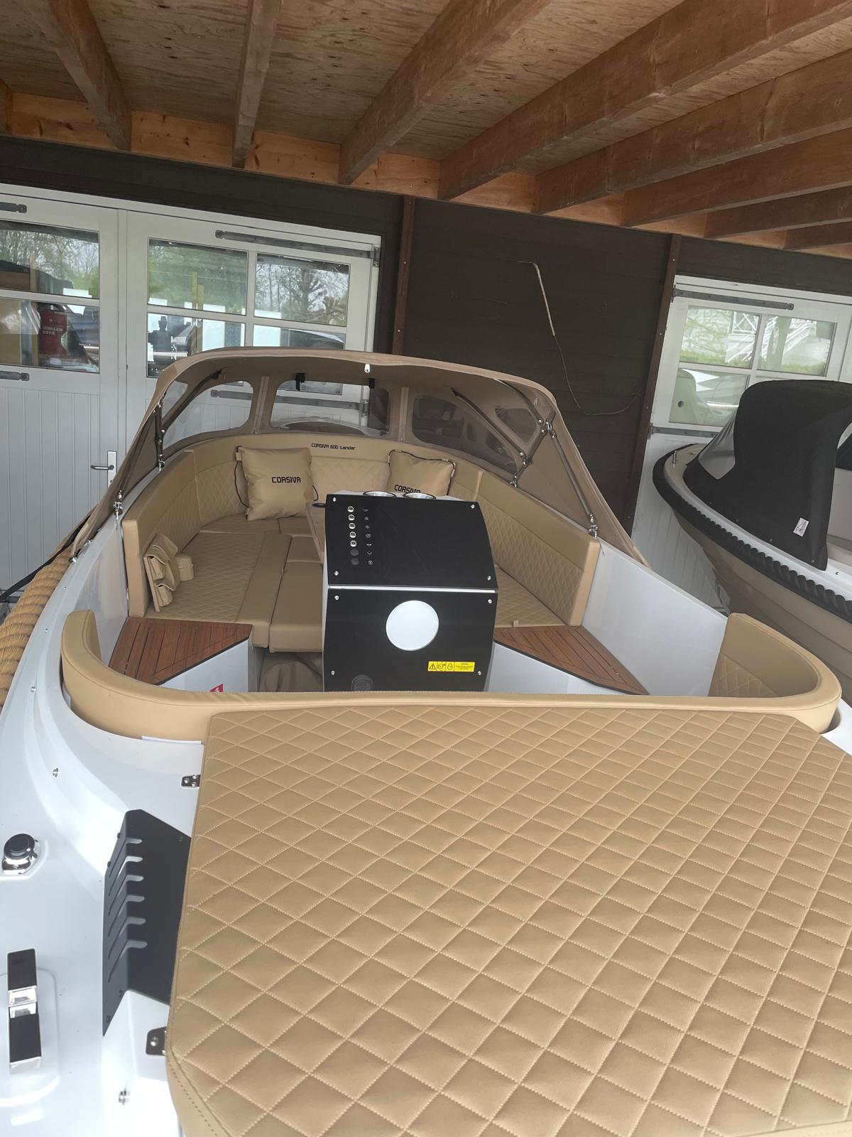 Tender 6 meter boot varen corsiva 6oo tender