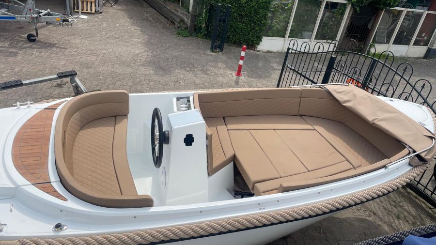 Corsiva 595 tender wit beige kap vaarklaar compleet 2