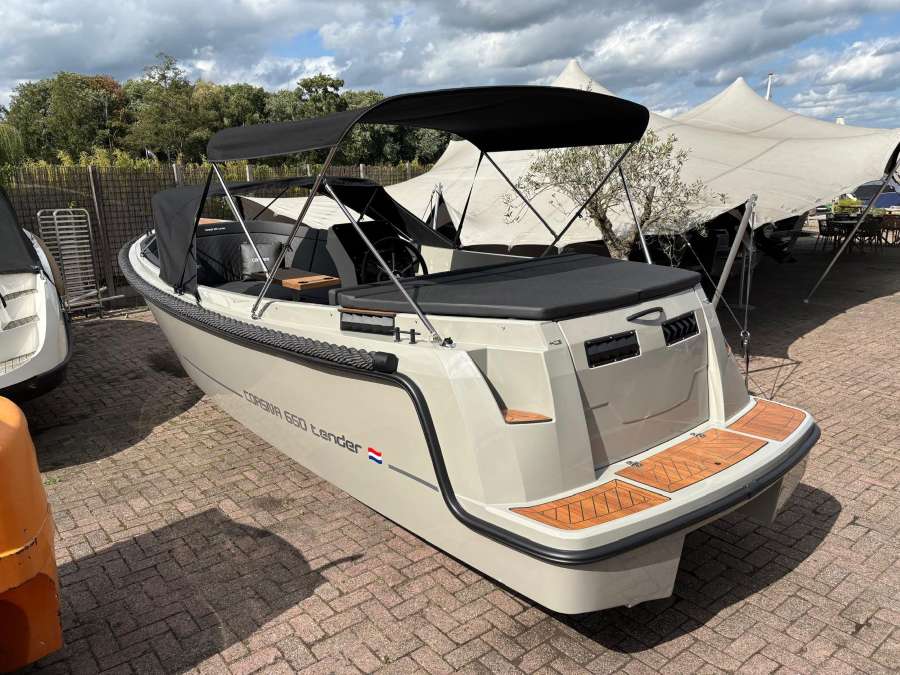 Corsiva 650 tender (3)