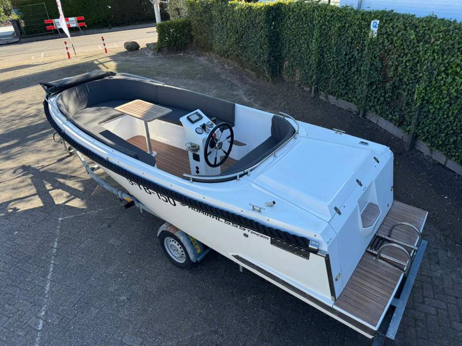 admiraal 555 tender suzuki 30