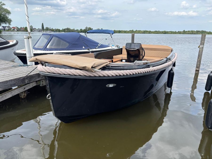 Corsiva 650 tender occasion 2