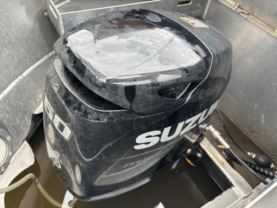 suzuki 60pk Steelfish 670 aluminium