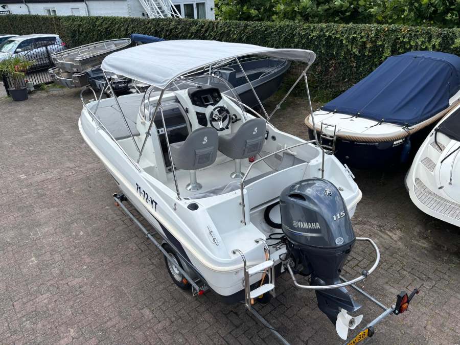 Beneteau Cabin Flyer 550 (5)