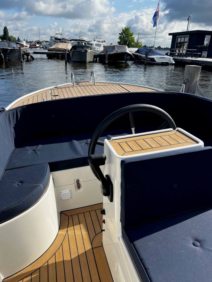 oud huijzer 575 luxury teak 1 blauw 2