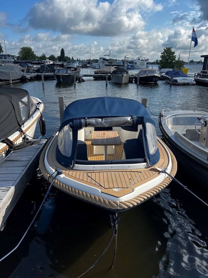 oud huijzer 575 luxury teak 4